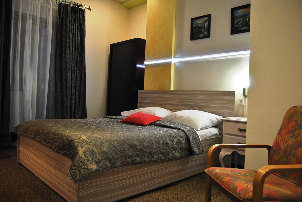 Hotel Italia ซาราเยโว ภายนอก รูปภาพ
