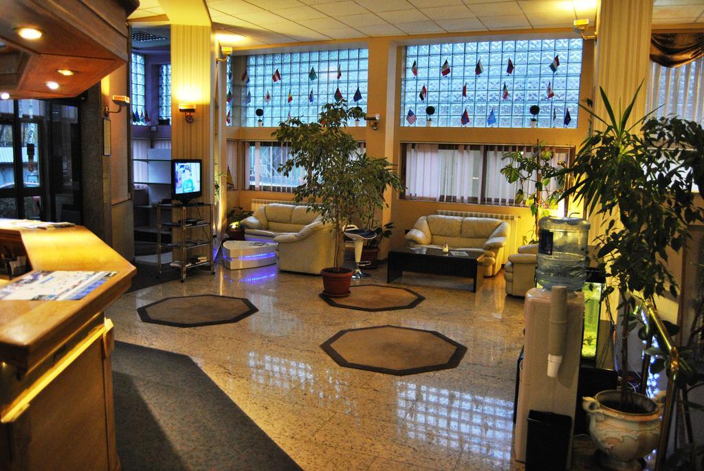 Hotel Italia ซาราเยโว ภายนอก รูปภาพ