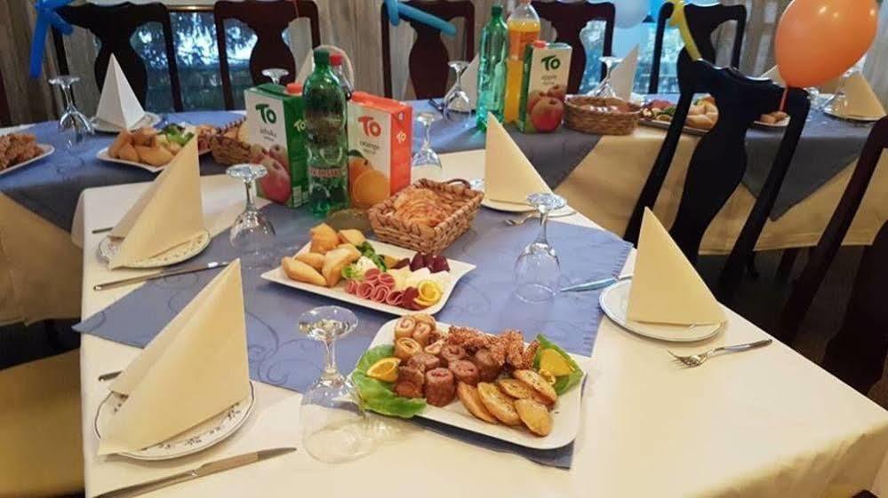 Hotel Italia ซาราเยโว ภายนอก รูปภาพ