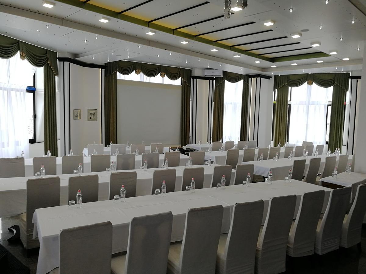 Hotel Italia ซาราเยโว ภายนอก รูปภาพ